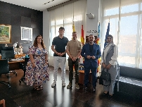 Vila-real despide a los tres beneficiarios del programa de fomento de ocupación juvenil