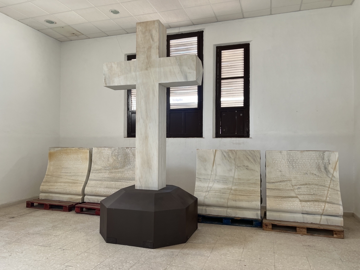 El PP denuncia a la alcaldesa de Callosa: no incluyó su propuesta de llevar la cruz a la puerta de la iglesia