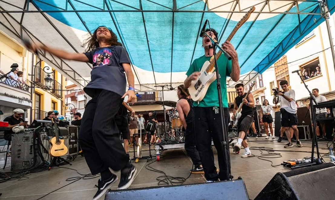 Los cartageneros de Arde Bogotá tocan el cielo del Sonorama Ribera con una actuación legendaria
