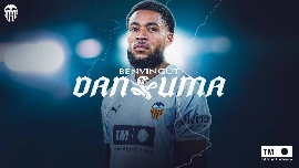 Oficial: Arnaut Danjuma firma con el Valencia CF hasta 2028