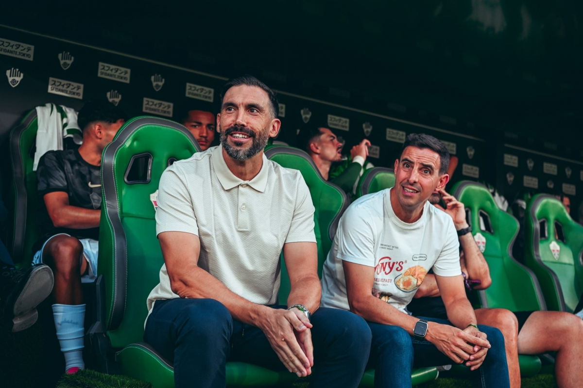Eder Sarabia, entrenador del Elche CF - - Foto: PLAZA