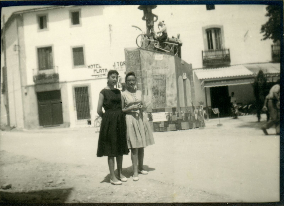 Así es el archivo de la familia Molina, que capturó con miles de fotos 70 años de historia de Xàbia 