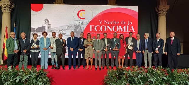 Cámara Orihuela celebra la quinta Noche de la Economía Oriolana con premios a empresas