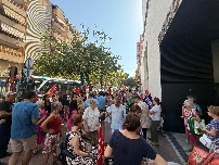 La plantilla del Centro de Día para Mayores en Alicante se moviliza en defensa del servicio tras su cierre