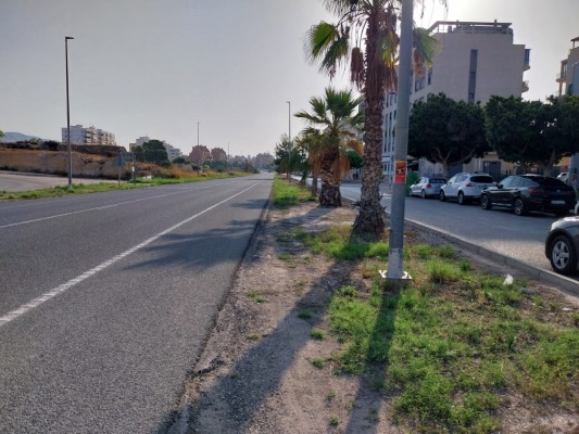 La Vila Joiosa remodelará la calle Cervantes: mejora la accesibilidad y amplía la red de carriles bici