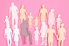 Las familias numerosas y monoparentales de la Región podrán recibir una ayuda de hasta 2.500 euros