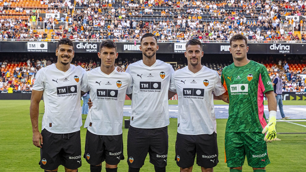 El Valencia ha inscrito a tres de sus seis fichajes en el inicio de la semana del debut