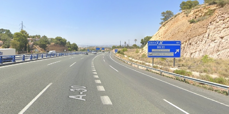 El Ministerio ampliará en 850 metros el carril derecho de la MU-31 en el enlace con la A-30 para mejorar el tráfico del Puerto de la Cadena