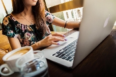 La facturación de las empresas se dispara un 6% en junio y suma dos meses de ascensos