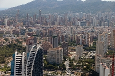 Iluminar la isla, más sombras o duchas en las playas: las propuestas ciudadanas en Benidorm