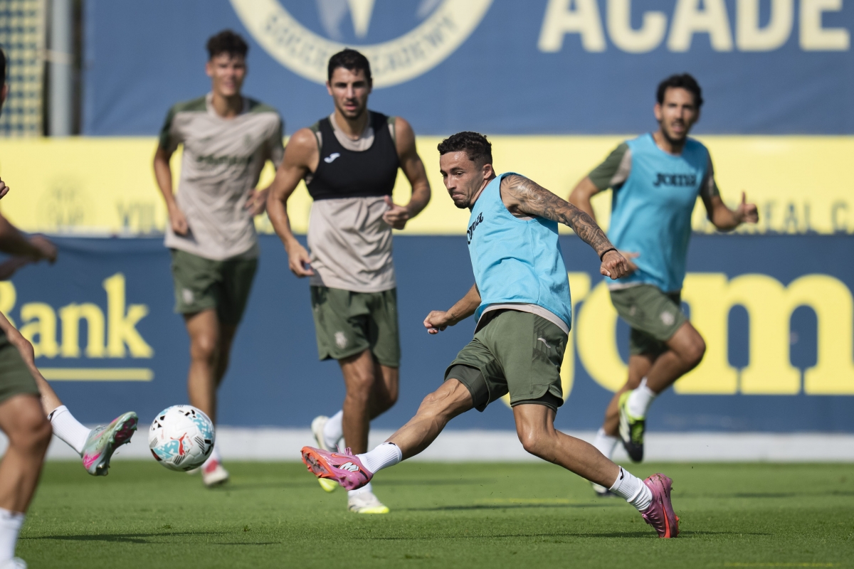 El Villarreal busca dos o tres fichajes más para cerrar una plantilla 