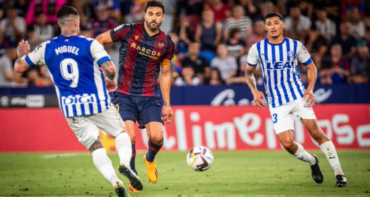 El Levante no ha ganado en Primera en casa del Alavés, al que visita con ganas de revancha
