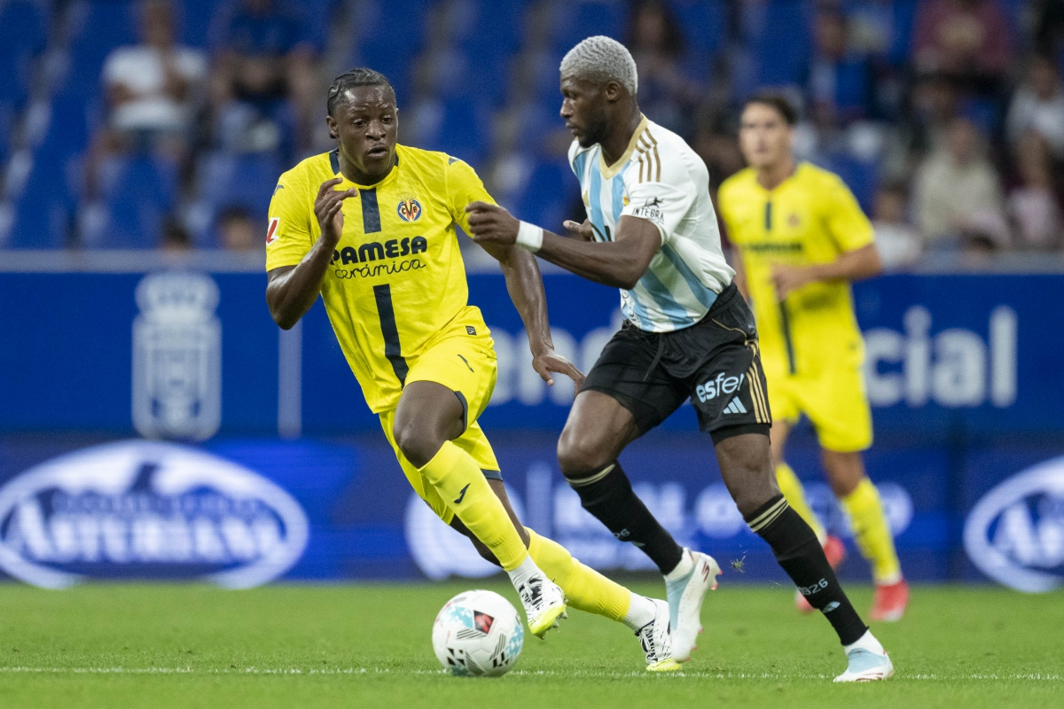 El Villarreal ganó y empató en las dos únicas visitas del Oviedo en Primera División