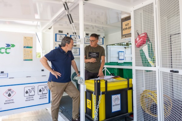 L'Alfàs junto con el Consorci Mare estudia reforzar el servicio de reciclaje del ecoparque móvil 