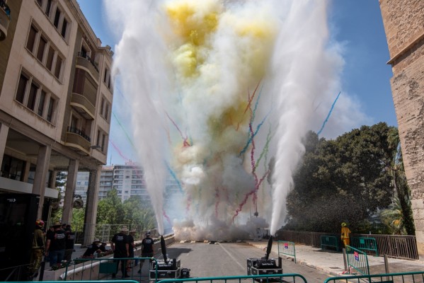 La 'mascletà' del 13 de agosto y el racó de 'Elche Plaza', en imágenes