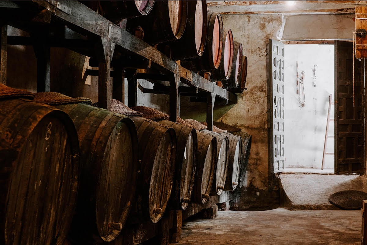  Colección de Toneles Centenarios, la bodega alicantina que está arrasando en las grandes guías del vino