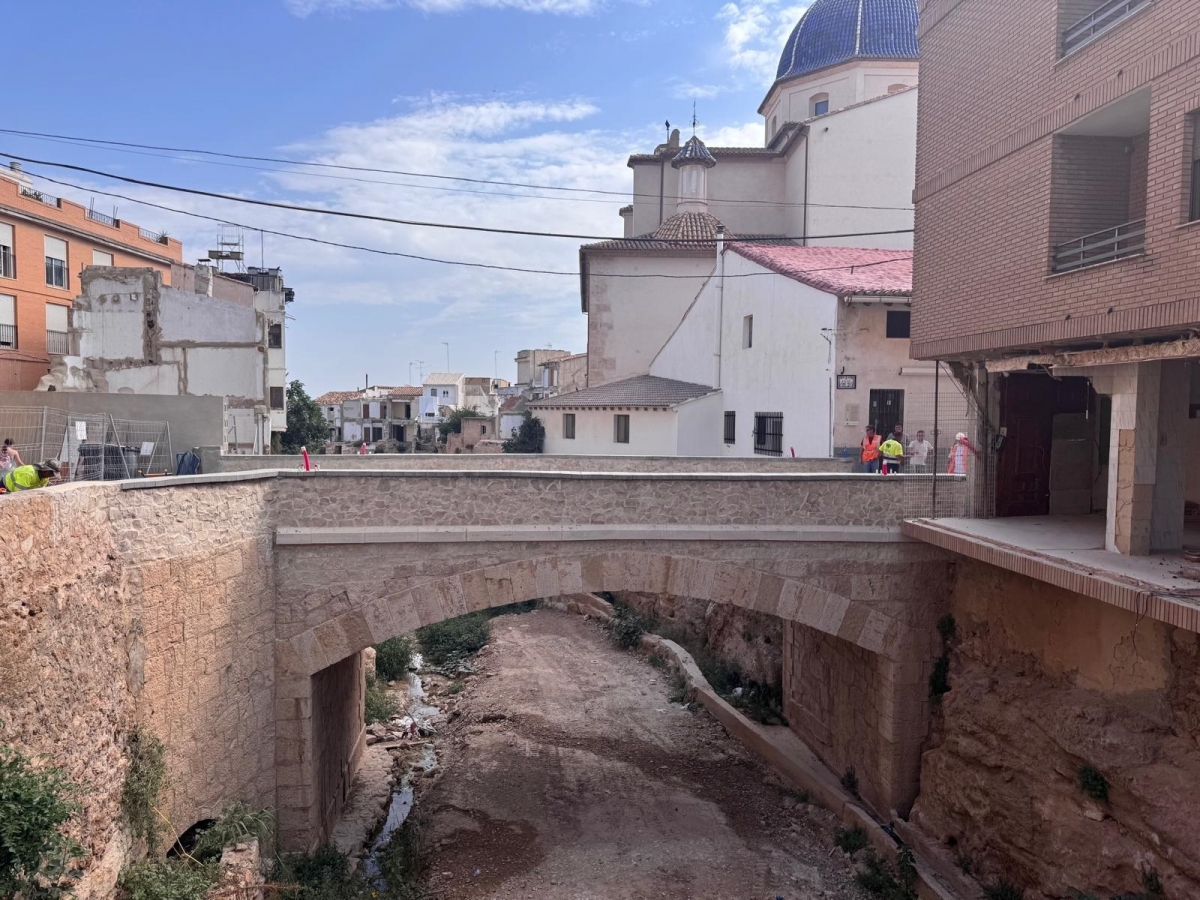 El Puente Viejo de Chiva, reabierto este miércoles.