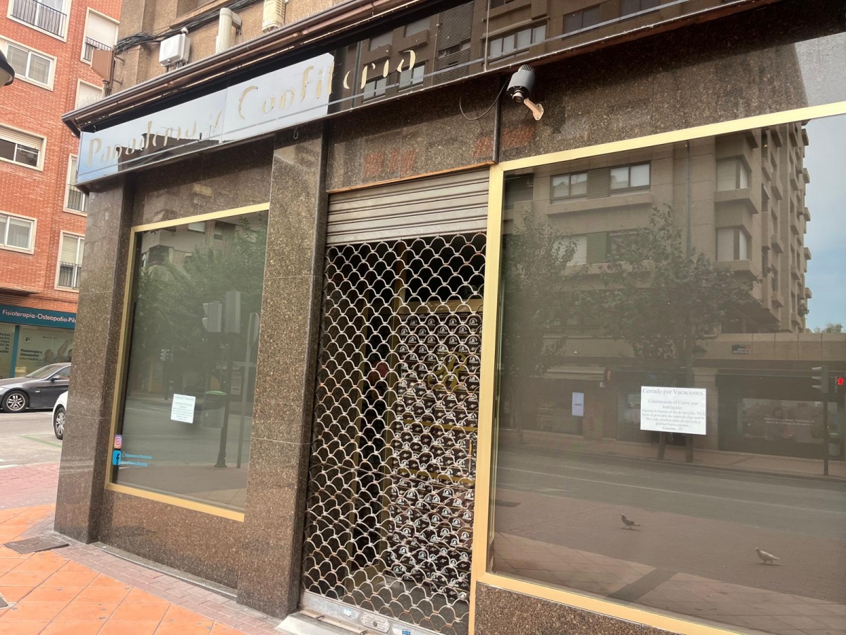 El fin de una dulce tradición: la confitería Ricardo baja la persiana tras décadas en San Antón