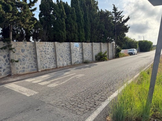 MC exige reforzar la seguridad vial en los accesos a Playa Paraíso