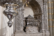 Murcia empieza a recibir ofertas para restaurar la urna que guarda el corazón de Alfonso X en la Catedral