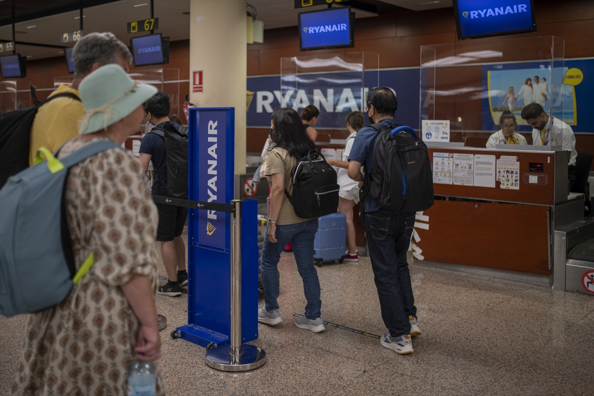 La huelga en el 'handling' de Ryanair en España comienza este viernes en pleno puente