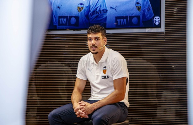 Filip Ugrinic: 