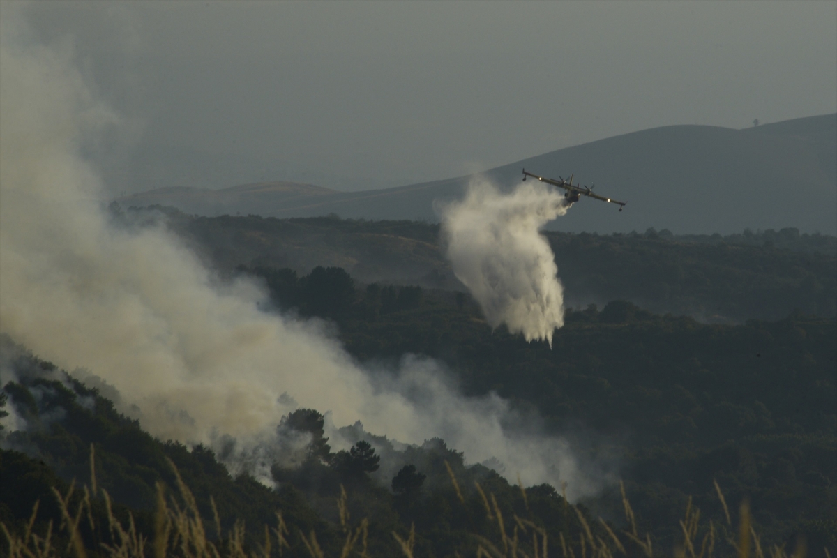 Bruselas confirma despliegue de dos aviones cisterna desde Francia para ayudar a extinción incendios en España