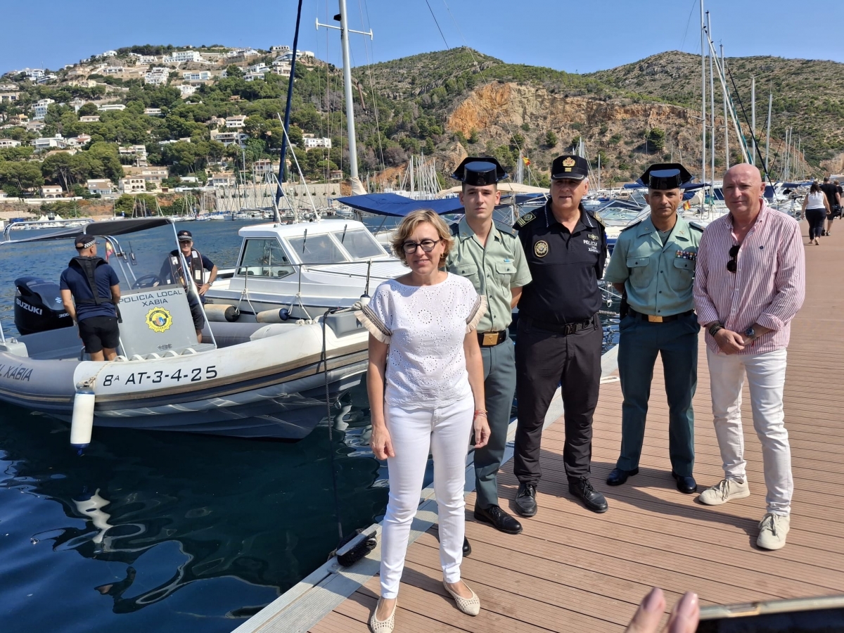 Xàbia incorpora l'Escobeta, una nueva embarcación semirrígida para la vigilancia costera y salvamento