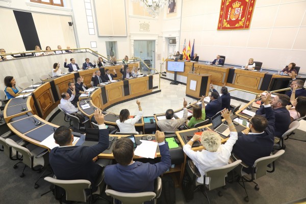 La Diputación aprueba la petición para anular los sumarios contra Miguel Hernández con el voto de PP, PSPV y Compromís