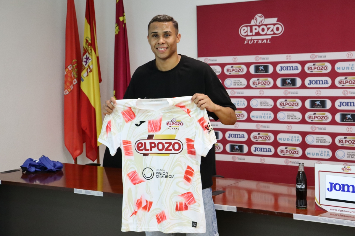 El ala brasileño Ligeiro asegura 