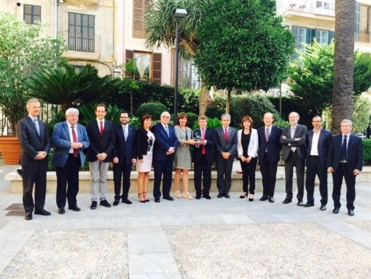 La Generalitat catalana apuesta por incorporar a la Comunitat a la Eurorregión Pirineos Mediterráneo
