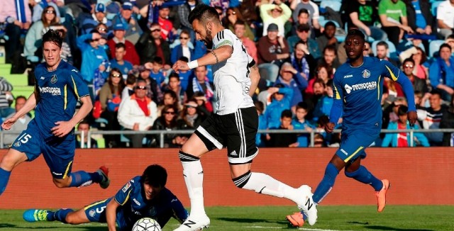 El Valencia debe sumar dos triunfos para evitar la peor campaña en la Liga de tres puntos