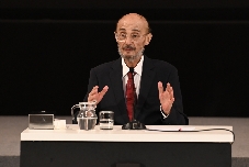 Muere Javier Lambán, expresidente del Gobierno de Aragón, víctima del cáncer que padecía desde 2021