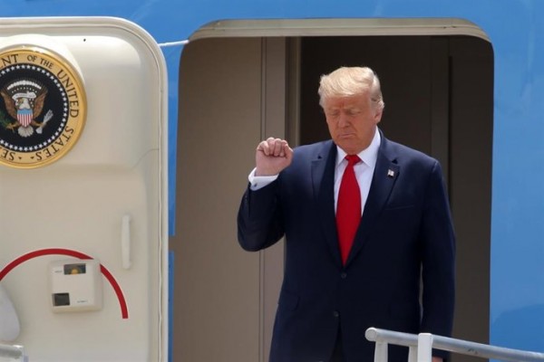 Trump afirma que EEUU no hará negocios con Rusia hasta que no se resuelva la guerra en Ucrania