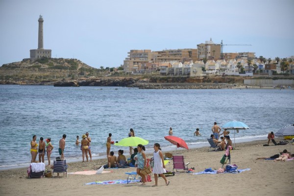 Los hoteles de la Costa Cálida 'brillan' en agosto con un 90% de ocupación