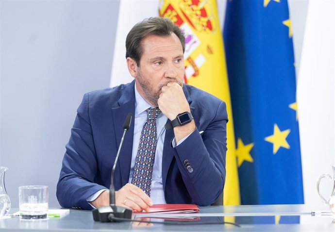 El ministro de Transportes y Movilidad Sostenible, Óscar Puente. - 