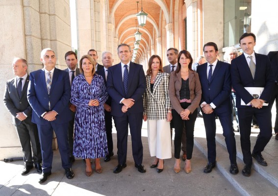 Camarero acusa al Gobierno de 