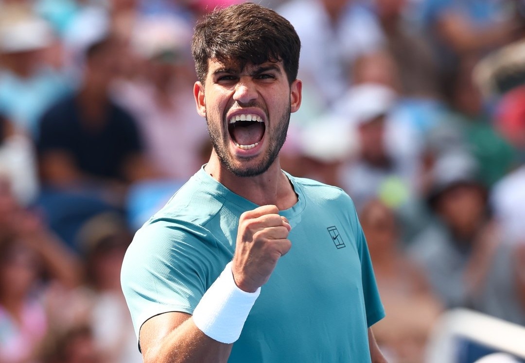 Alcaraz sella el pase a semifinales en Cincinnati al salir victorioso de una dura pelea contra Rublev