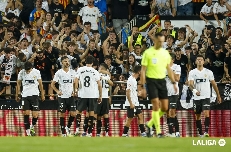 Valencia CF y Real Sociedad igualan fuerzas en su debut