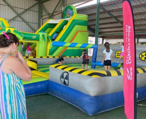 La Diputación dinamiza el ocio en verano y lleva parques infantiles a 103 municipios de Castellón