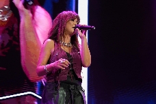 Vanesa Martín emociona con 'Casa Mia' en el último concierto del Festival Sal de Música