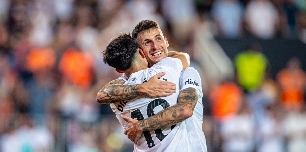 Un debut con asistencia: Raba convence a Mestalla