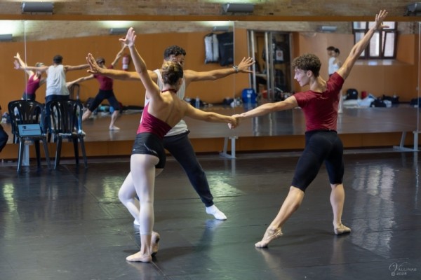 150 bailarines participan en la nueva edición del Campus Internacional de Danza de València