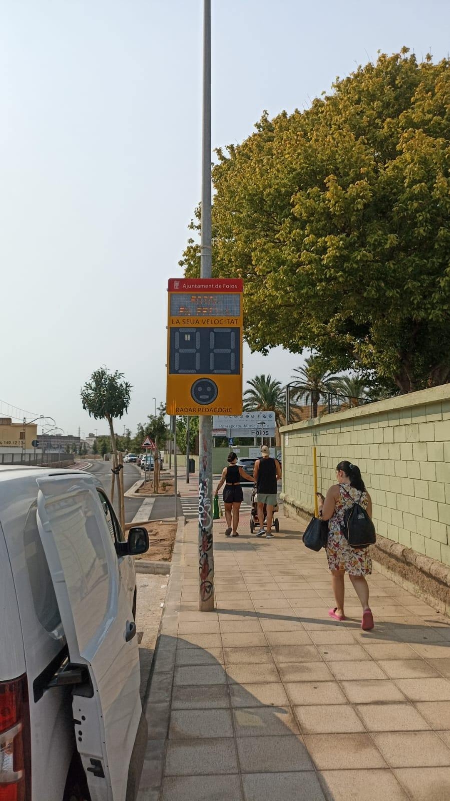 Foios refuerza la seguridad viaria con cinco nuevos radares pedagógicos