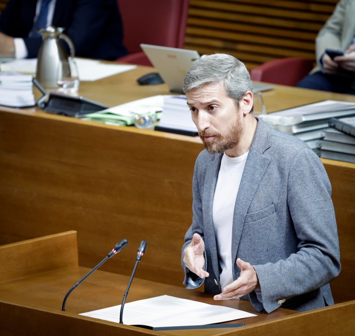 El PSPV denuncia el recorte del Consell en becas y la cuantía de las ayudas para estudios universitarios