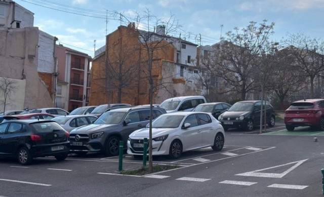 Catral pide a la GVA construir un aparcamiento para vehículos compartidos junto a la autovía