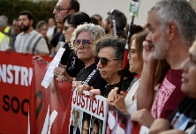 Los comités de reconstrucción de la Dana lamentan que "la historia se repite" con los incendios forestales que queman España