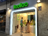 El nuevo inquilino del corazón de Alicante: 'Llaollao' releva a la histórica 'Mundi Fiesta' en Luceros