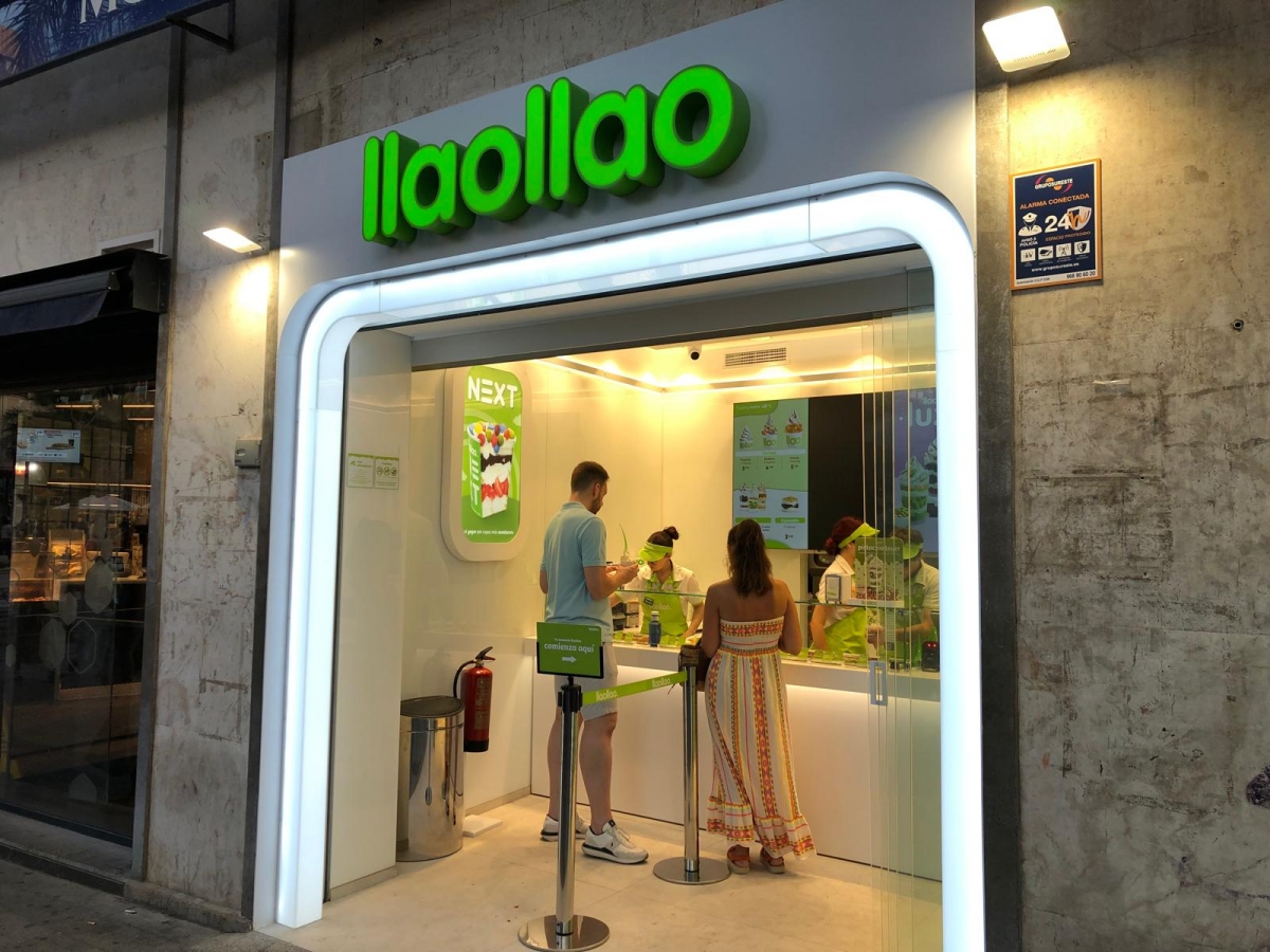 El nuevo local de Llaollao en la plaza de Luceros de Alicante. - 