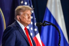 Trump asegura que hará más tratos como el de Intel, tras adquirir el Gobierno un 10% del fabricante de chips